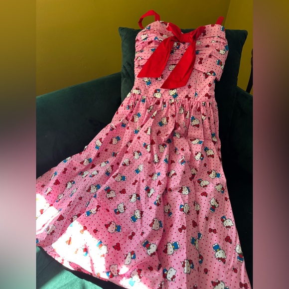 Unique Vintage x Hello Kitty Swing Dress - Picture 1 of 2